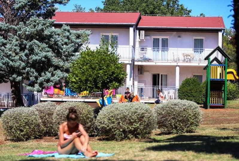 Ai Pini Medulin Resort מראה חיצוני תמונה